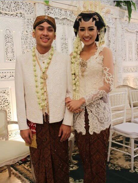 We did not find results for: 8 Pakaian Adat Jawa Timur Beserta Gambar dan Penjelasannya ...