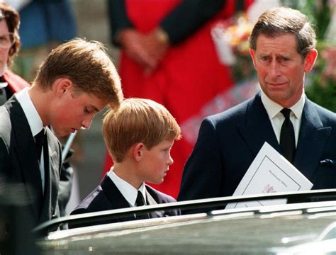 A beautiful ceremony for a beautiful woman. Beroering over pretparkattractie rond dood prinses Diana ...