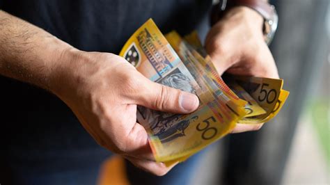 Open yours bank account today! Savings rates: How to get yourself a decent interest rate ...