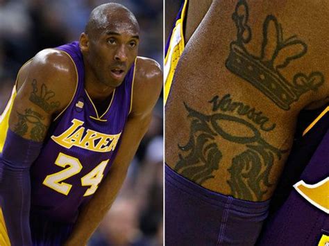 At first glance, you wouldn't know that the athlete is a tattoo artist because he has skipped all the usual places that one would expect the tattoos to be safe. Kevin Durant's giant back tattoo is finished, may include ...