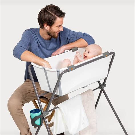 The brush features soft and firm bristles for gentle cleaning or serious scrubbing and has a soft handle that is non slip, even when wet. Stokke Flexi Bath Stand - Kids Living (Pty) Ltd