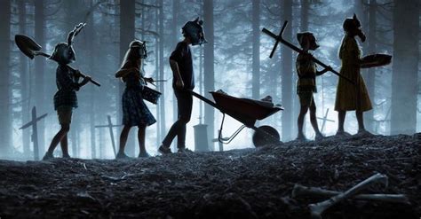 Ansonsten ist friedhof der kuscheltiere ein solider horrorstreifen mit erschreckungsmomenten und ekelbildern. Friedhof der Kuscheltiere (2019): FSK 16-Freigabe für ...