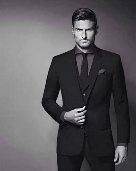 Arsenal striker olivier giroud has apologised after he was caught red handed with model celia kay. Olivier giroud | Page 3 | LPSG