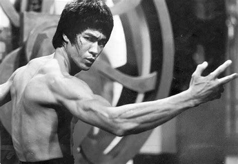 The bruce lee workout plan overview. Bruce Lee Workout Routine, Diet, and Martial Arts Training ...