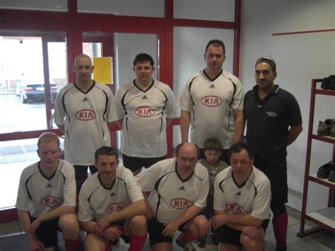 Die fußballerin des jahres wird von den mitgliedern des verbands deutscher sportjournalisten (vds) gewählt und gemeinsam mit dem fachblatt kicker geehrt. SuFF Raßdorf - 2010 März Archive