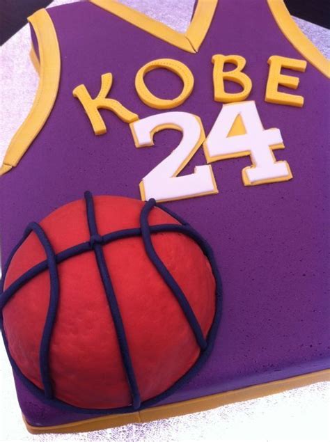 It's to constantly try to be the best version of yourself. Basket Cake, camiseta de Kobe elaborada por TheCakeProject ...