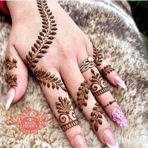 Look, take inspiration and good luck! Mehndi Ke Design Easy And Beautiful