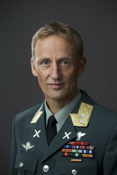 Generalmajor eirik kristoffersen (51) er i dag utnevnt til ny forsvarssjef. Eirik Johan Kristoffersen - Store norske leksikon