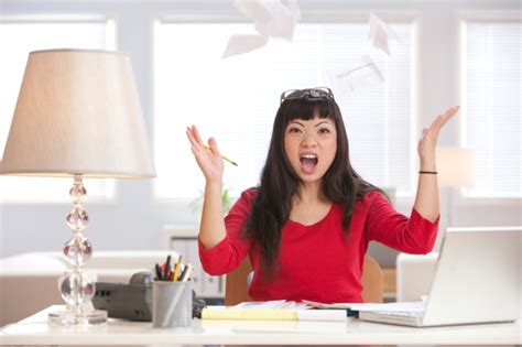 How Not To Be an Annoying Officemate | ModernFilipina.ph