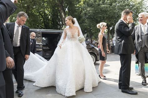 Check out photos of victoria swarovski's wedding gown, which was covered in half a million swarovski crystals. This Dreamy Wedding Dress Is Completely Covered in ...
