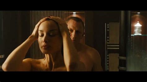 Naomie harris & bérénice marlohe in skyfall, the latest james bond film. Skyfall TV SPOT #3 HD - YouTube