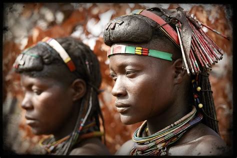 Illustrazione con tre belle donne africane. Donne Makawana-Angola .Foto di Anna Alberghina https://www ...