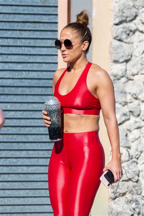 Jennifer lopez and maluma lonely (pa ti + lonely 2020). Jennifer Lopez gets in Christmas spirit with red workout ...