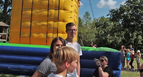 Private feiern und feste wie z. Nachrichten Minden - Sommerfest am 'Anne Frank Haus ...