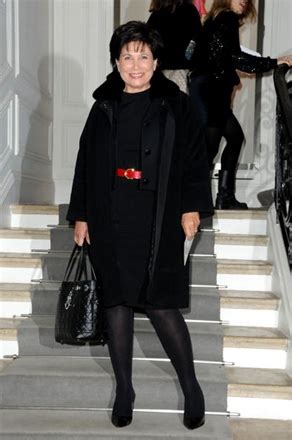 She hosted one of the most popular political shows for more than thirteen years on tf1, the largest european private tv channel. Anne Sinclair: la nuova Carlà? - Vogue.it