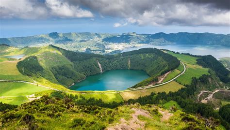 Trong hiệp một, bồ đào nha vượt trội trước hungary về thời gian kiểm soát bóng, cũng như số cơ hội ghi bàn. Định cư châu Âu - Bồ Đào Nha