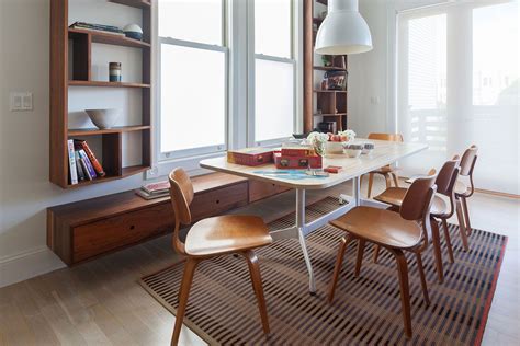 Understanding the principles of modernist design makes it possible to fill out the contemporary plant list with species and cultivars that weren't available 50 years ago yet are still appropriate to the philosophy. A Mid-Century Victorian Home in San Francisco's Mission ...