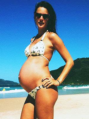 We would like to show you a description here but the site won't allow us. BumpWatch: Alessandra Ambrósio's Birthday at the Beach ...