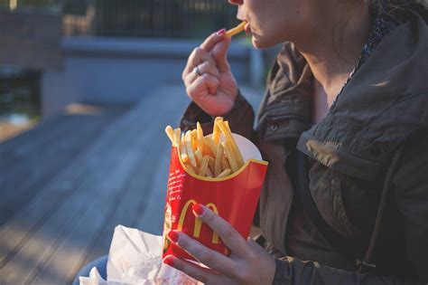 Dans une alimentation normale, un apport de 5g de sel par jour est suffisant. Régime sans sel : Avantages, listes d'aliments, risques et ...