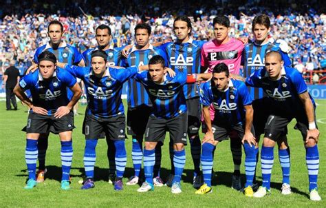 Ahora, tras conseguir el título, dos de sus integrantes. Frecuencia Deportiva: HUACHIPATO CAMPEON DEL CLAUSURA AL ...