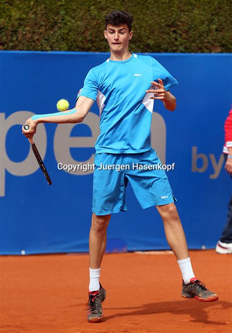 В оэйраше в паре еще закарлюк играет. BMW Open 2014 | Juergen Hasenkopf Photography