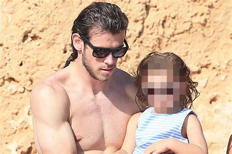 Many people wonder if the los blancos star is married. Gareth Bale - Mirror Online