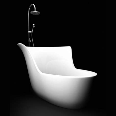 There are other advantages also to having a portable bathtub for yourself. 9 Teeny Bathtubs Perfect for a Too-Small Bathroom | Small ...