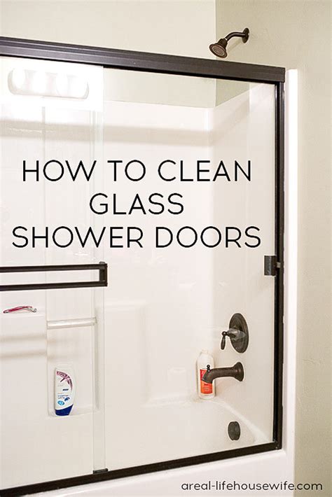 This is the vinegar solution i use to clean all of our mirrors and glass. The Top 15 Cleaning Tips & Tricks - The Crafting Chicks