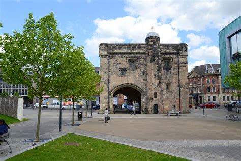 Leicester city council is the unitary authority serving the people, communities and businesses of leicester, the biggest city in the east midlands. The Magazine - Story of Leicester