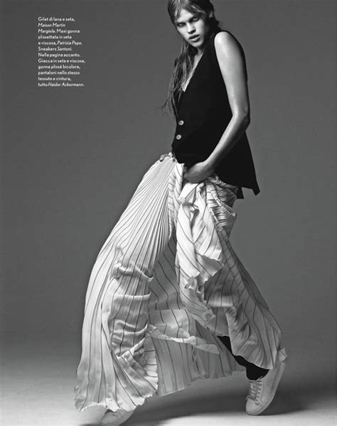 September 1994 in melle) ist ein deutsches model. Kim Riekenberg In 'Boyish' By Cometti For Amica February ...