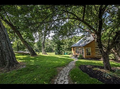 We have built comfort and luxury that you will want to come back to time and time again. Ohio Luxury Cabins - Hocking Hills Vacation Rentals