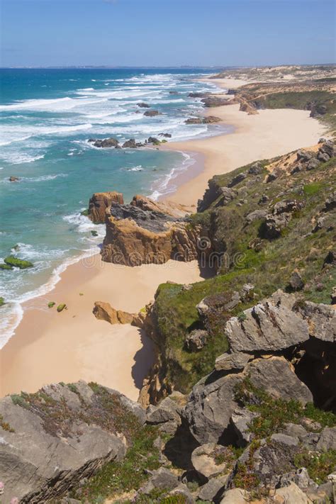 Time difference between vila nova de milfontes and the capitals. Malhao Strand, Vila Nova De Milfontes Fotografering för ...