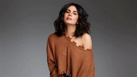 Kirti kulhari is an upcoming indian film actress mostly known for her work in the indian hindi film industry or 'bollywood'. Aktris Kirti Kulhari Nilai Netral Gender di Festival Film ...