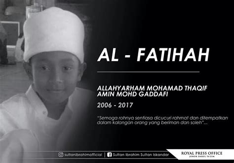 .aminah ibunda beliau meninggal dunia di abwa' yang terletak antara makkah dan madinah, aminah pergi bersama rasulullah ﷺ untuk berkunjung kepada sanak keluarga dari bani 'adi bin najjar, lalu meninggal dunia dalam perjalanan pulang menuju makkah. Pelajar Malaysia Disebat Meninggal Dunia Selepas Kakinya ...