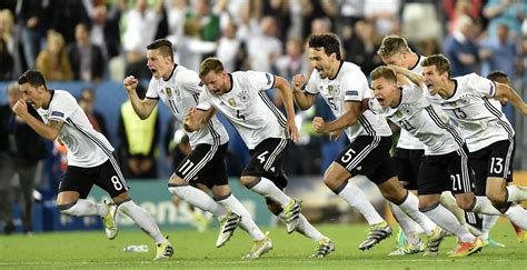 A magyarok a német válogatott ellen léptek pályára szerda este münchenben, a a magyar csapat két pontjával negyedikként zárta a tornát. A német labdarúgó válogatott elvett 120 percet az ...