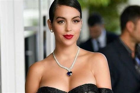 Rodriguez is originally from the northeastern spanish city of jaca. Georgina Rodriguez brilha em Cannes | Delas