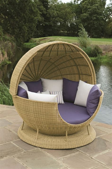 Gartenmöbel gibt es in verschiedenen varianten. Polyrattan- und Rattanmöbel für Outdoor - die klügere ...