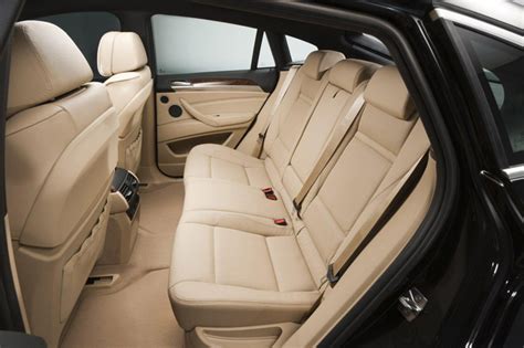 Bmw's new crossover, the x6 m is available in 1 variants. BMW X6 with 5 seats - at last!