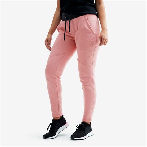 Fährt von euch vielleicht eine dieser hosen von revolutionrace und kann etwas zur verarbeitung, qualität und trageverhalten berichten? Elements Pants Women Dusty Pink | RevolutionRace