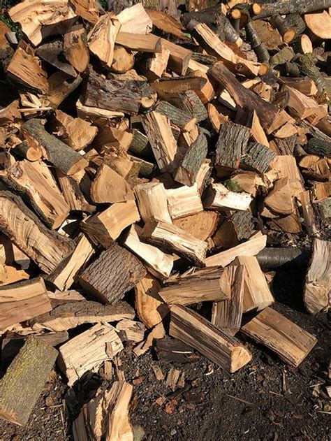 Seasoned oak , hickory , white ash, cherry. FREE: Assorted Firewood Duncan, Cowichan