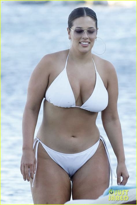 Adorable juicy camel toe of chica is waiting wide open to get giant love stick pound it. Ashley Graham Is All Smiles at the Beach in Mykonos ...