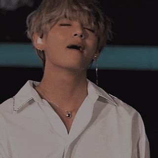 Wattpad ahh gif haqqinda informasiya melumat axtar. BTS ONE-SHOT 🔞 în 2020 | Wattpad, Soț și Adolescenți