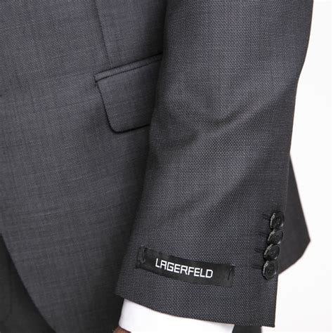 Discussions sartoriales 151.153 views2 years ago. Karl Lagerfeld - Veste de costume gris anthracite