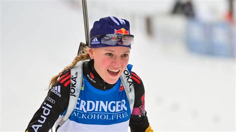 Ses qualités de fondeuse lui permettent d'être performante dans. Für die Familie: Miriam Neureuther beendet Biathlon ...