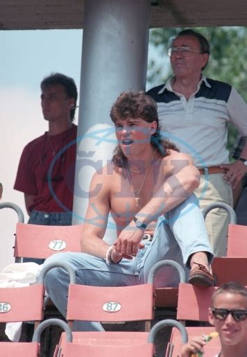 As they march into the nhl playoffs. young Jagr hot body - Jaromir Jagr Photo (33704415) - Fanpop