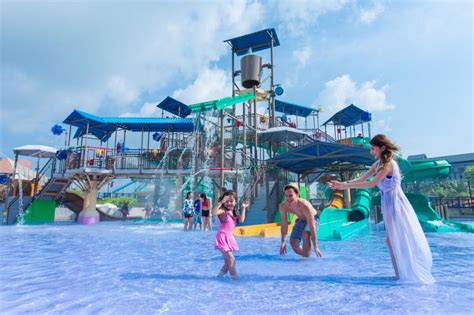 Even for a soft opening, and the day i went was a rainy day, the wait desaru waterpark hotel,new desaru water theme park,harga tiket desaru waterpark,desaru waterpark promotion,desaru coast adventure. 14 Kid-Friendly Things To Do In JB For A Weekend Family Trip