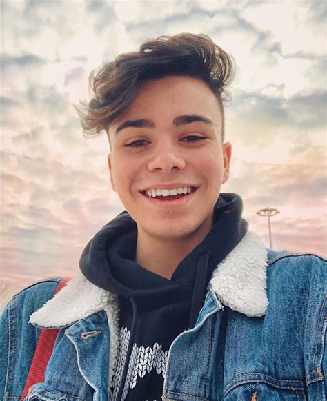 E' uno youtuber davvero molto bravo e famoso su musical.ly. Pin di Zcz45 su Luciano Spinelli