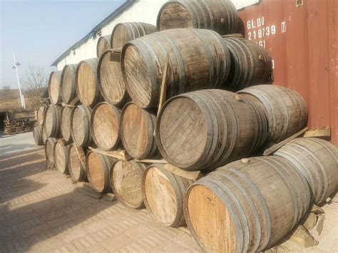 Decorative barrels sold as planter tend to be of lower quality. Used Oak Wine Barrel Big Used Barrel - Buy Used Oak Wine Barrel,Decorative Oak Barrel,Oak Used ...