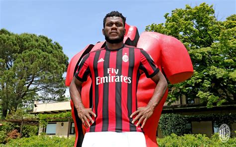 Franck kessié (nummer 79) führte milan in benevento mit einem penaltytor auf die siegesstrasse. Kessie, prime parole da rossonero: "Contento di essere qui ...