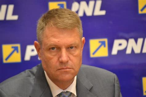 Klaus iohannis, monica luisa macovei si victor ponta se deplasau cu avionul in strainatate pentru a sustine o conferinta de presa. Asociatia Neamul Românesc îi cere lui Iohannis sa nu promulge legea impotriva legionarilor. Vezi ...